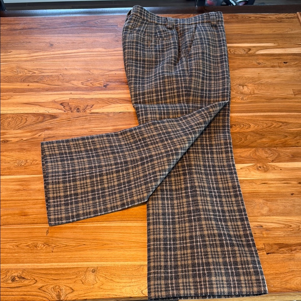 Marc Jacob’s wool high waisted Plaid Wide-Leg Trousers. Size 4. Great condition